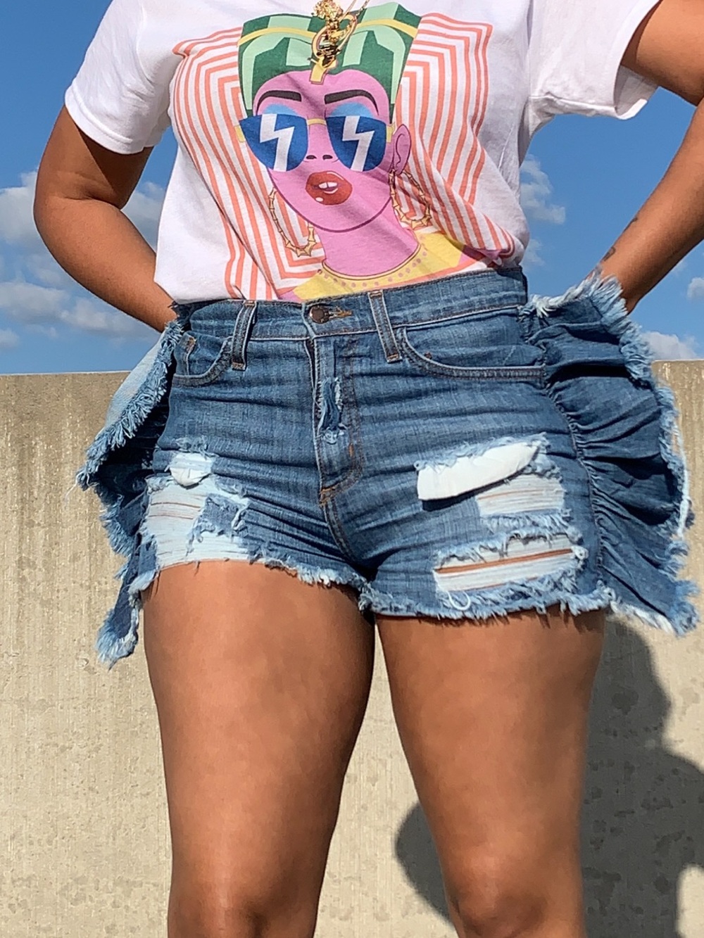 Ruffled High-Waist Distressed Denim Shorts - Blue